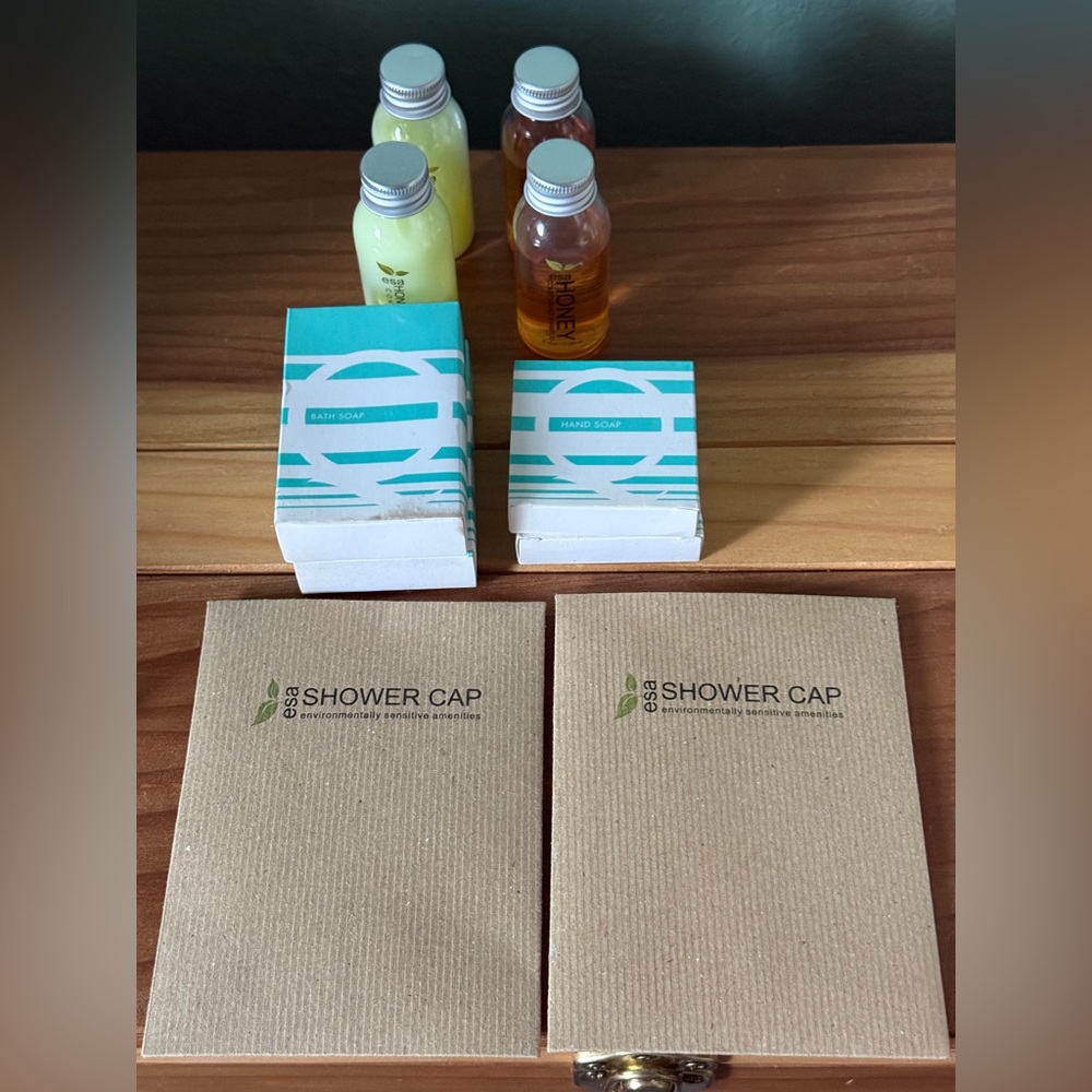 ESA Hotel Amenities Set Honey Shampoo Conditioner Soap Shower Cap Travel Kit